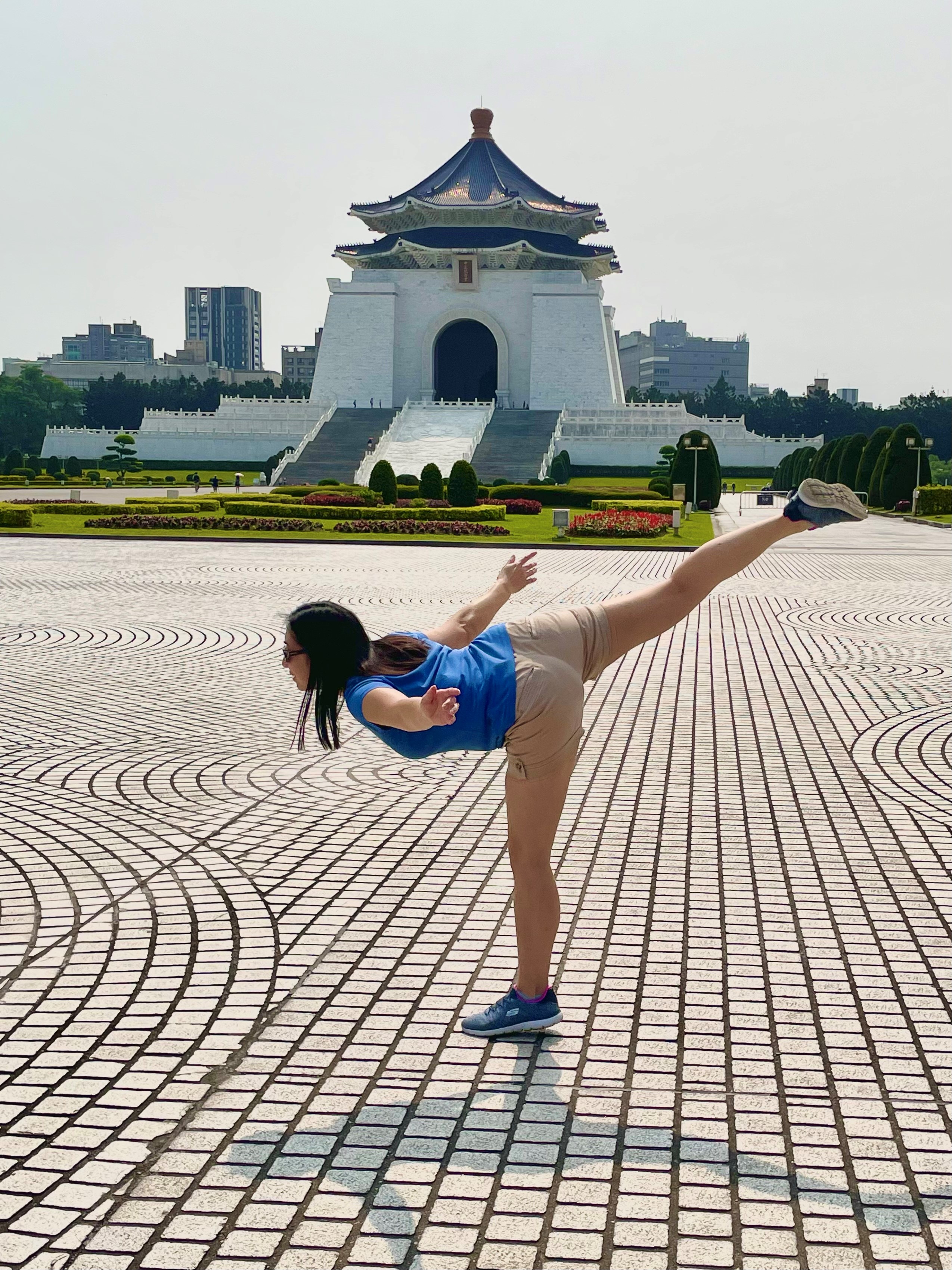 Eva Meyer performs a spiral ponsition at Chiang Kai-shek Memorial Hall in Taiwan.