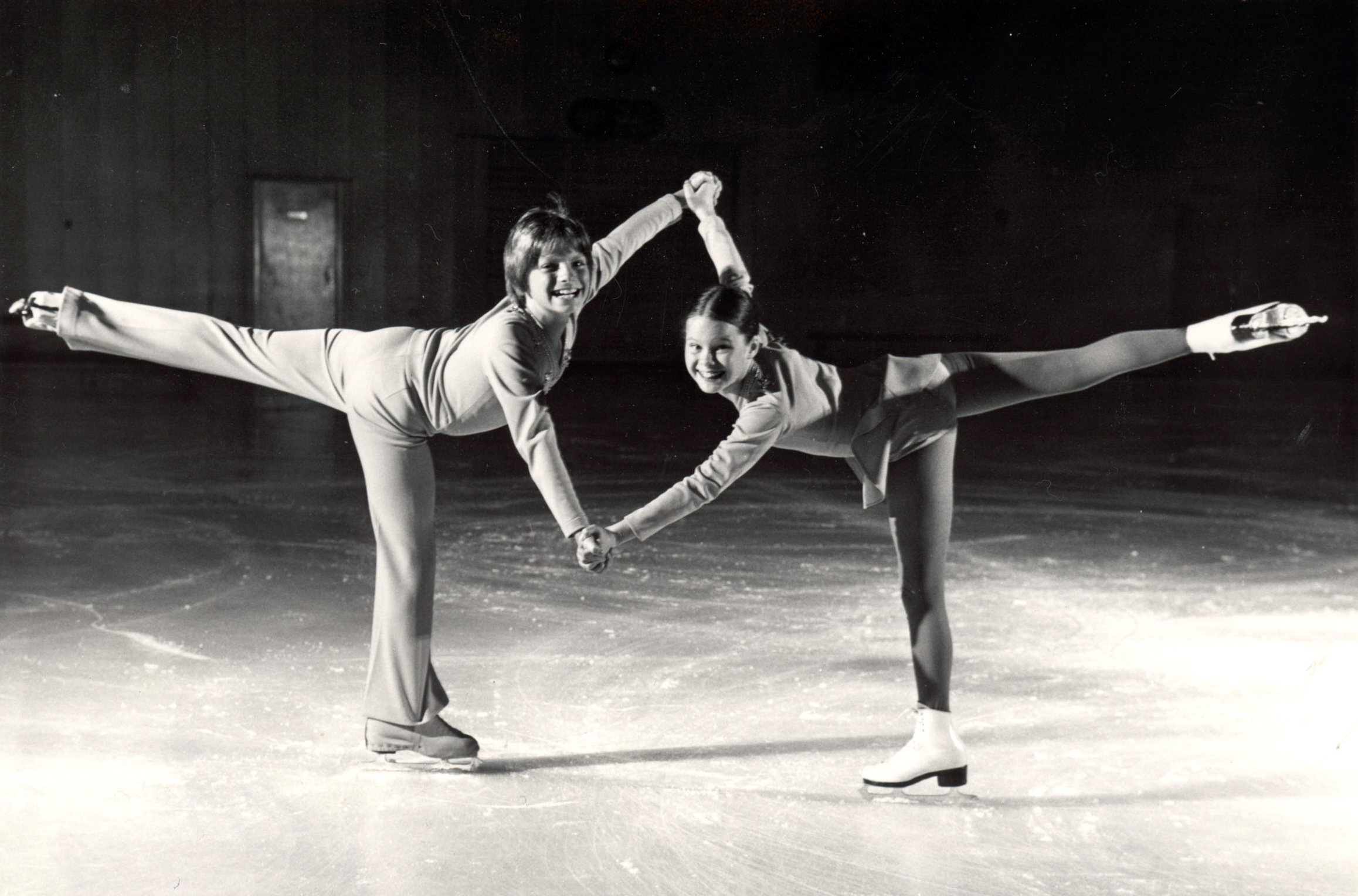 Dana Graham and Paul Wylie earn the U.S. junior pairs title in 1980.