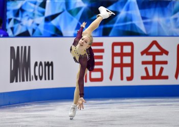 Bradie Tennell performs free skate at 2019 World Team Trophy