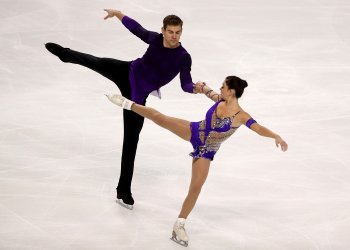 Haven Denney Brandon Frazier perform at 2019 Internationaux de France