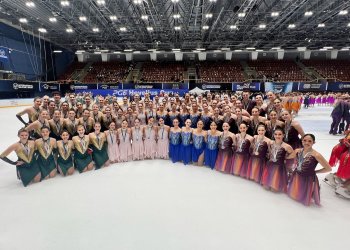 Haydenettes, Teams Elite, Skyliners junior and Miami University pose for a photo following the Hevelious Cup